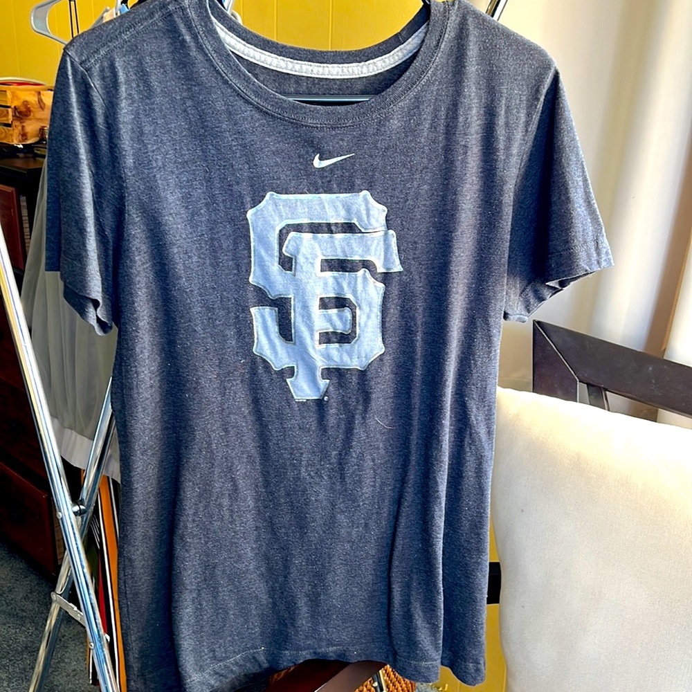 Nike SF Giants slim fit tee size L